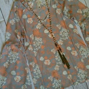 *Bell Sleeve top by Pink Owl*