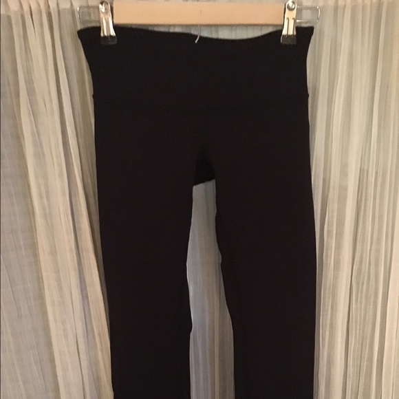 Lululemon cropped leggings - Picture 1 of 2