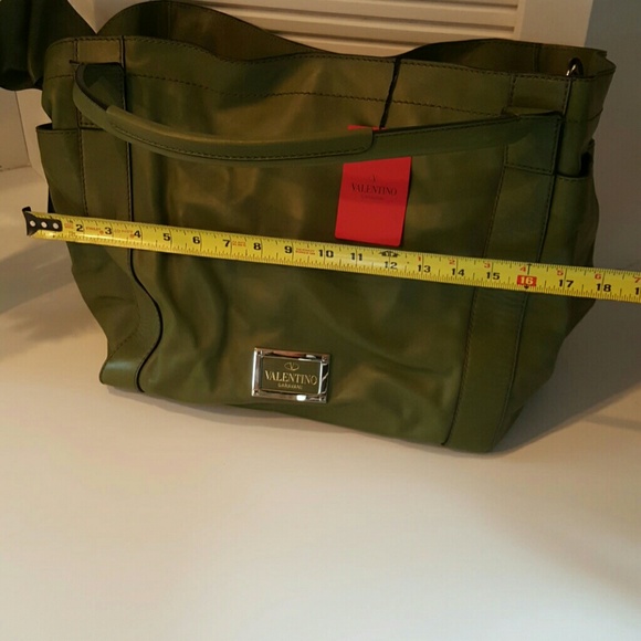 Valentino Lucca nudge hobo - Picture 2 of 4