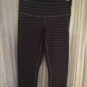 Lululemon cropped leggings