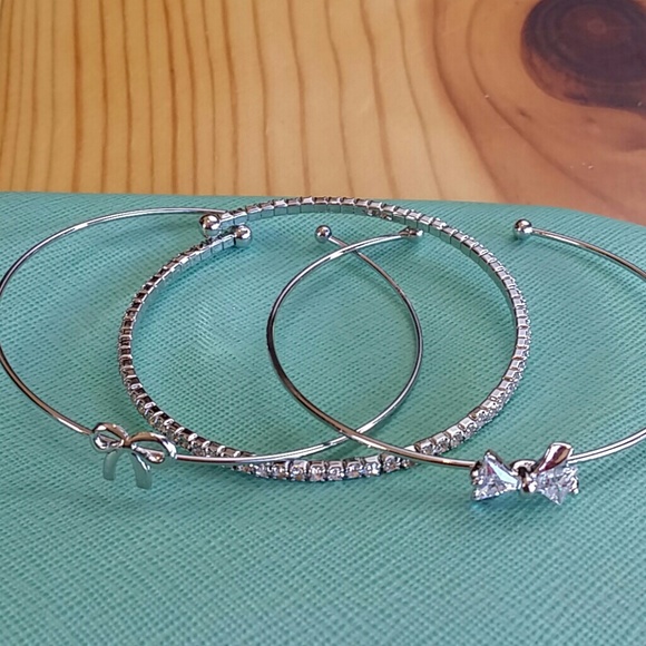 Bow Accent Bracelet Set