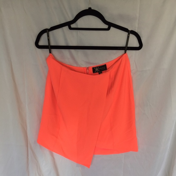 Mini skirt, brand new!
