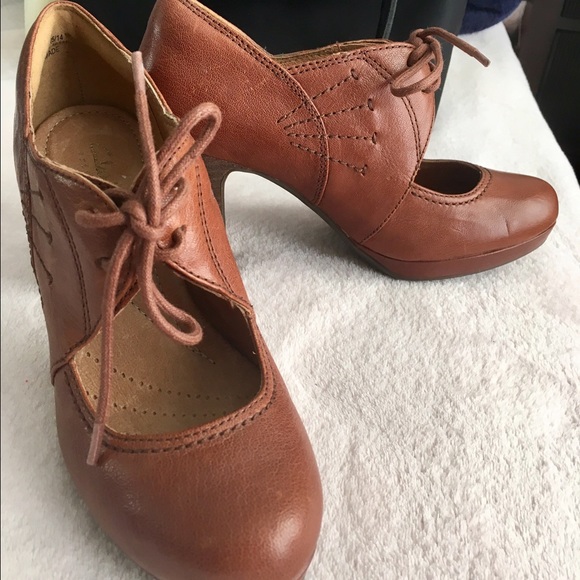 Clarks Mary Jane Shoes