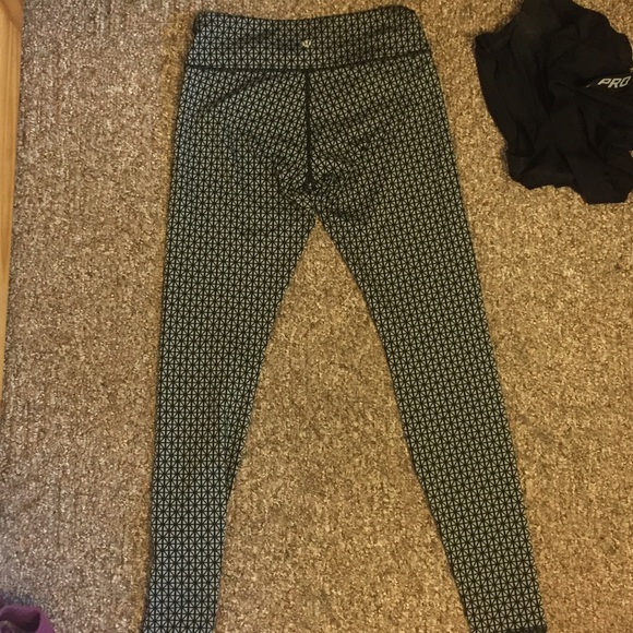 Lululemon Geometric Pattern Leggings