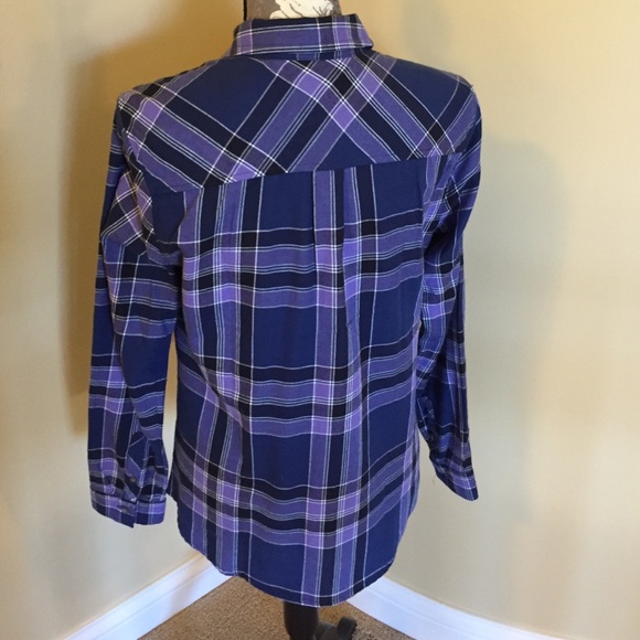 Plaid flannel shirt - Picture 2 of 2