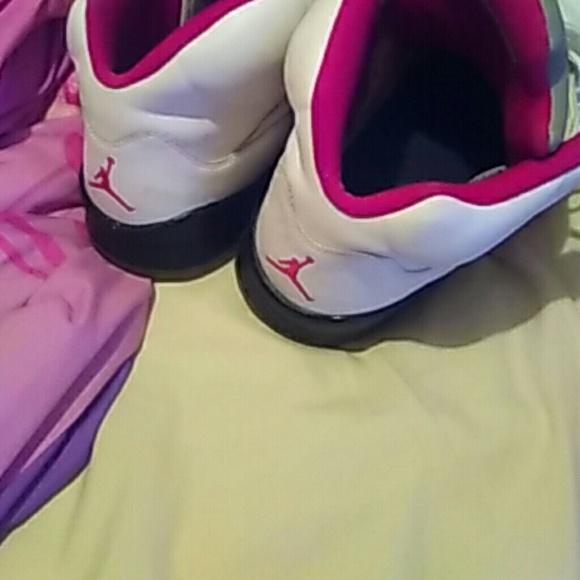 Shoes - Picture 2 of 4