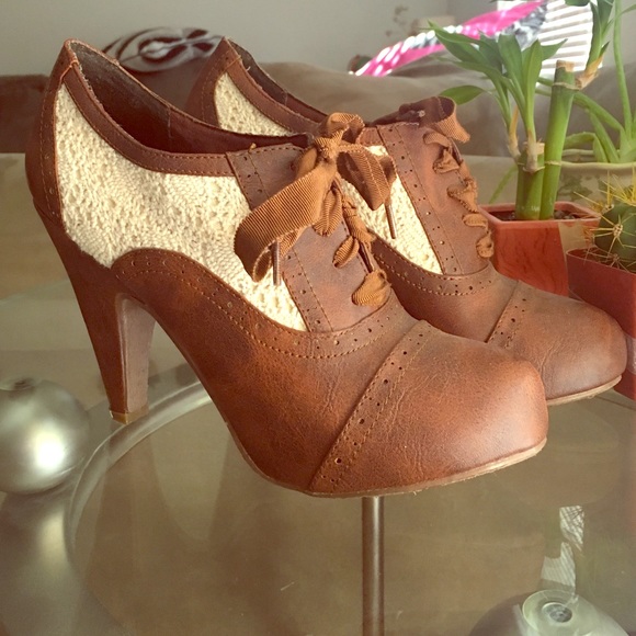 Oxford heels
