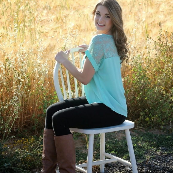 Meet your Posher, Hannah - Picture 1 of 1