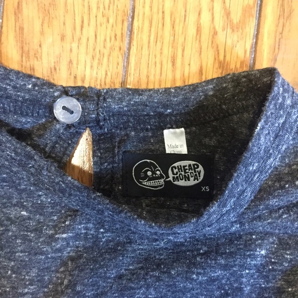 CHEAP MONDAY slit tee - Picture 4 of 4