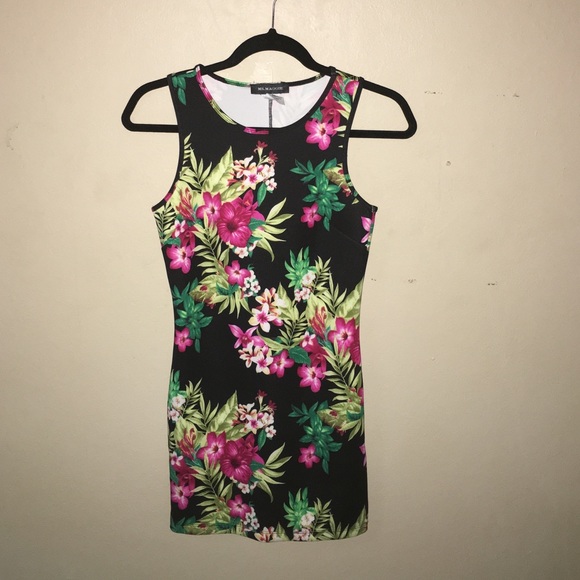 New black floral size small dress