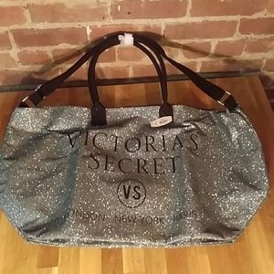 **NEVER USED** Victoria's Secret Weekender Bag