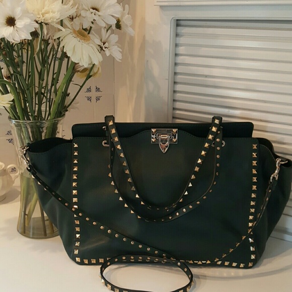 Deep forest green Valentino tote.