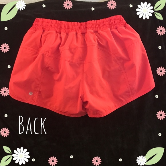 🚫SOLD🚫 Lululemon Tracker Shorts - Picture 2 of 4