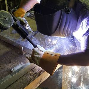 Meet your Posher, Mitchell