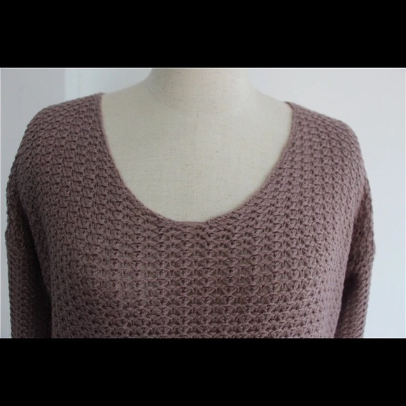 Light Khaki sweater - Picture 3 of 3