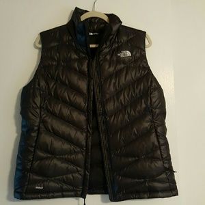 Womens Northface puffer vest