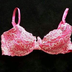 38c pink lace demi vs bra