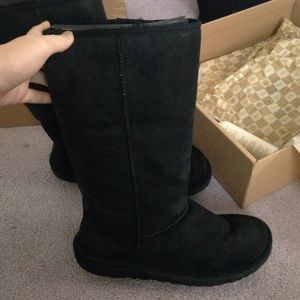 Black tall ugg boots
