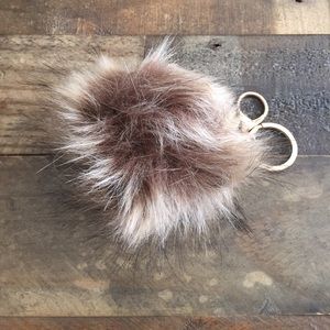 Accessories - NWT Brown Faux Fur Pouf Keychain Keyfob Accessories - NWT Brown Faux Fur Pouf Keychain Keyfob