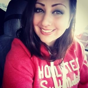 Meet your Posher, Daniela