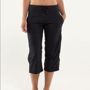 Lululemon dance studio crops black unlined size 6