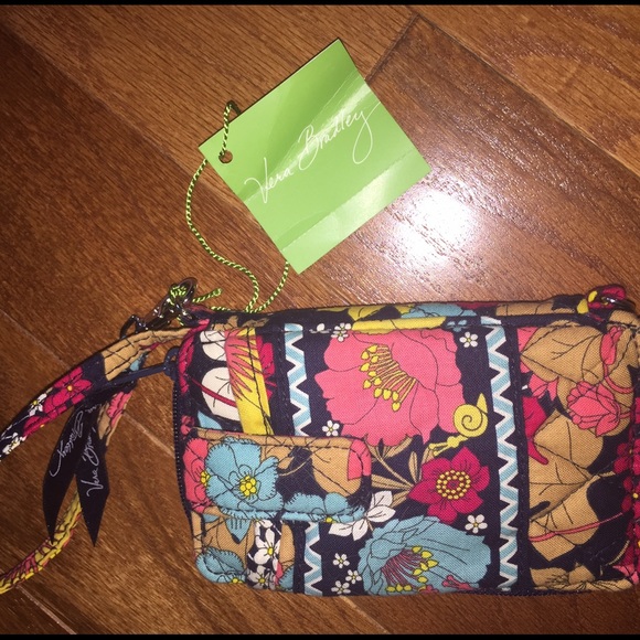 Vera Bradley Carry it all wristlet