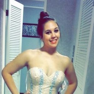 Meet your Posher, Danielle