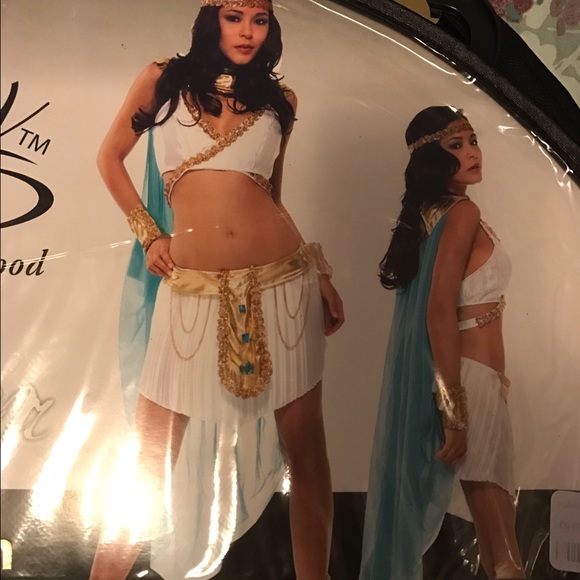 Nile queen costume