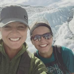 Meet your Posher, Leslie