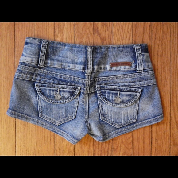 Almost Famous Shorts - Almost Famous Denim Shorts Sz 3 Almost Famous Shorts - Almost Famous Denim Shorts Sz 3