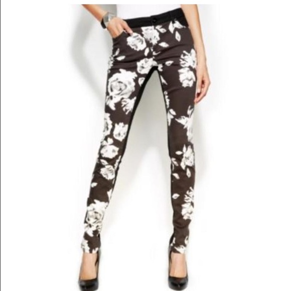 INC International Concepts Pants - INC black Floral skinny Leg pants!NWT