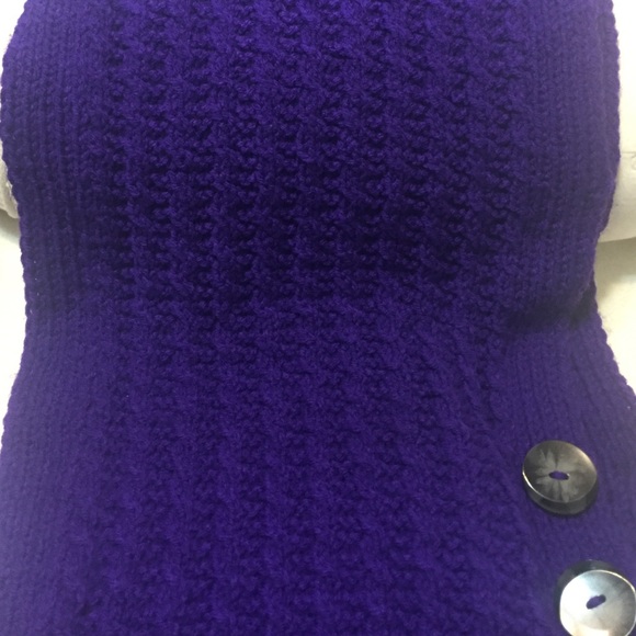 Handmade Scarve - Picture 3 of 4