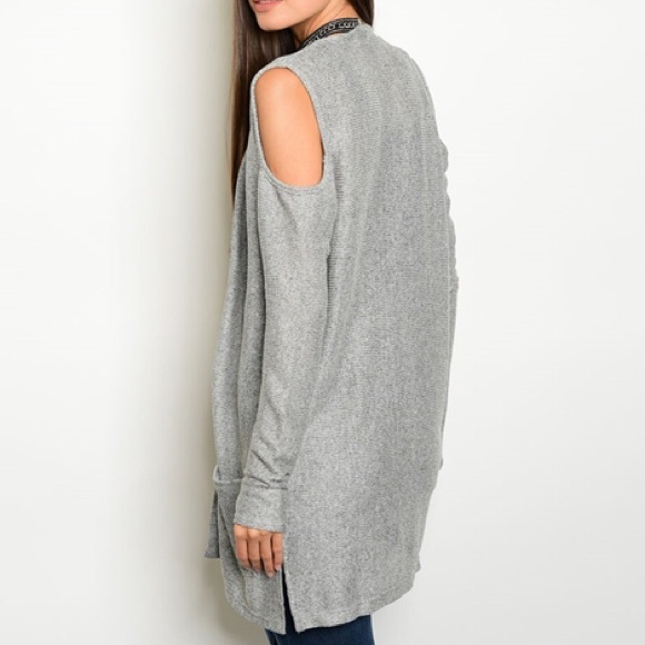 📣FLASH SALE📣•LAST 1•'SADIE' COLD SHOULDER CARDI• - Picture 2 of 2