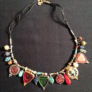BEAUTIFUL HANDMADE NECKLACE