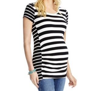 Jessica Simpson Maternity T-shirt