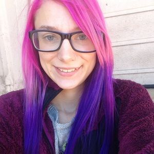 Meet your Posher, Tay