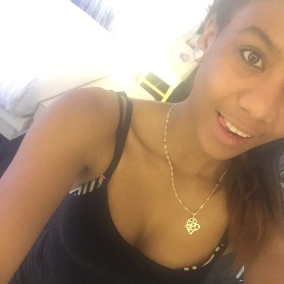 Meet your Posher, Bethani