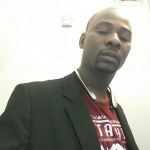 Meet your Posher, Issiaka