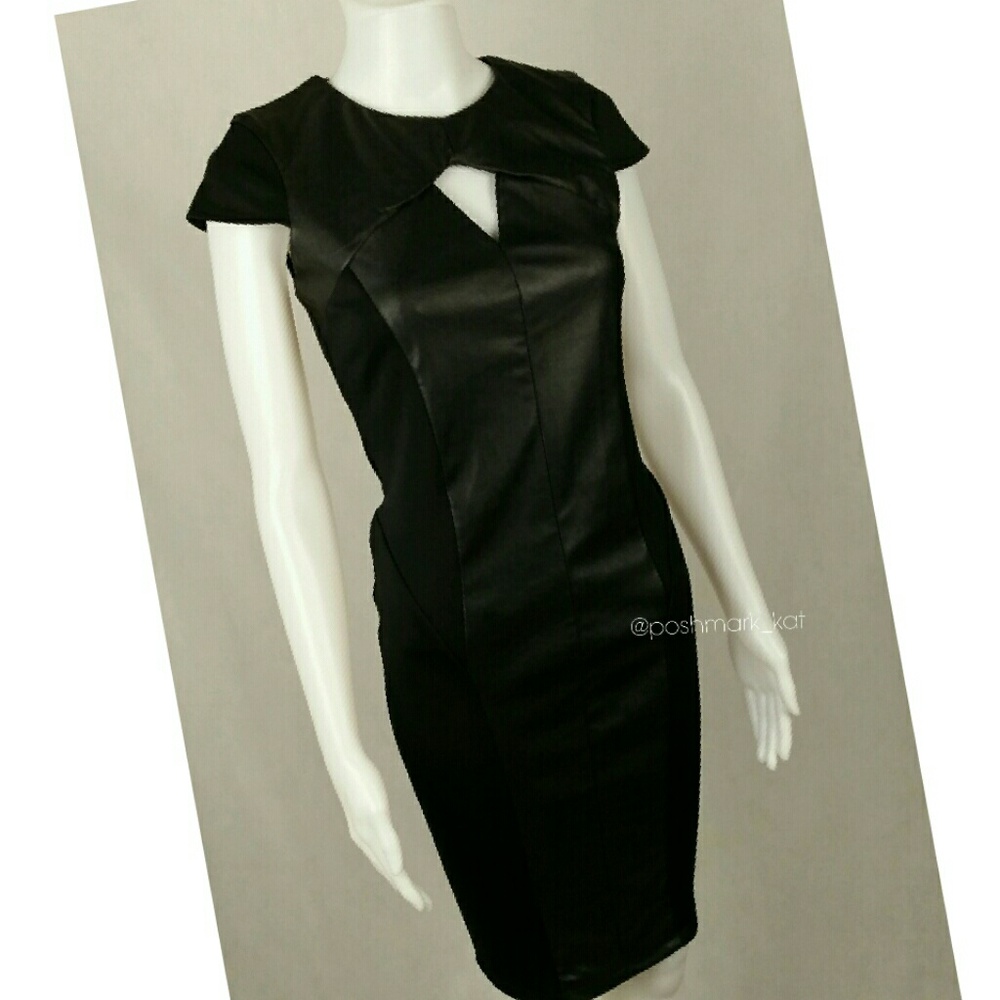 🎉Make an Offer SALE🎉Leatherette Keyhole Dress - Picture 3 of 4
