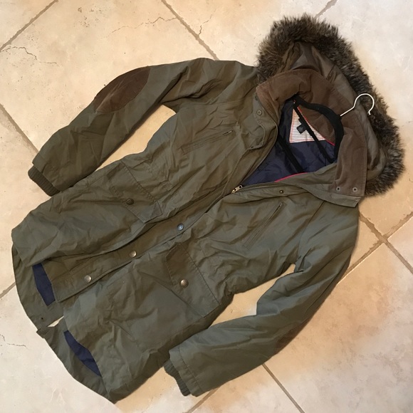 TOMMY HILFIGER Trench. Size M