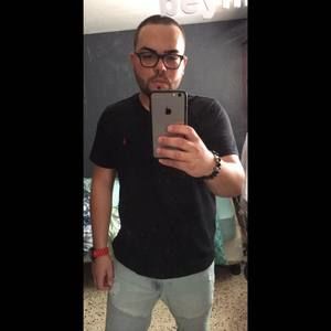 Meet your Posher, Derick javier