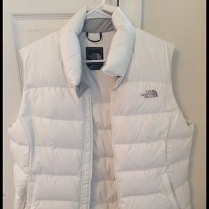 North face white puffer jacket/vest