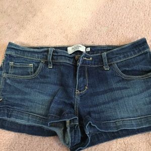 ABERCROMBIE & FITCH Low rise denim shorts