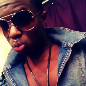 Meet your Posher, Mo'riah