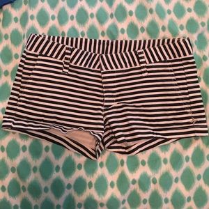 Black and white stripe women's Hurley shorts