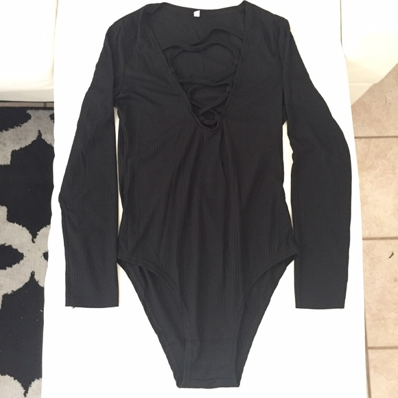 ❤️ ⭐️⭐️⭐️⭐️⭐️ Last 1! LACE-UP BODYSUIT 🆕 - Picture 3 of 4