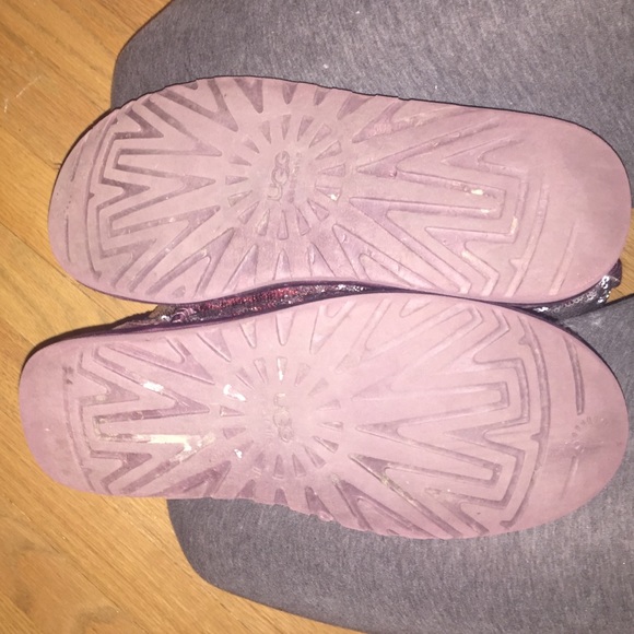 uggs - Picture 2 of 4