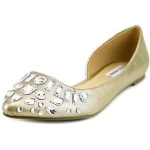 NIB Steve Madden Embellished Stoned Flats