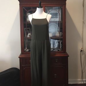 ⭐️NWT⭐️ Theory Jumpsuit