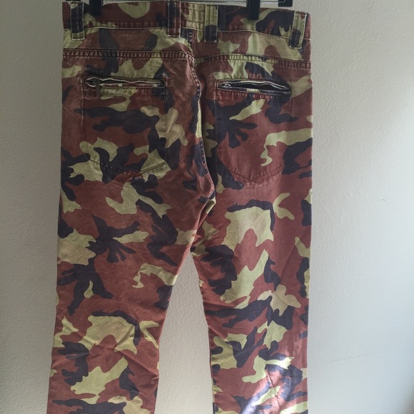 Jeans - Picture 3 of 3